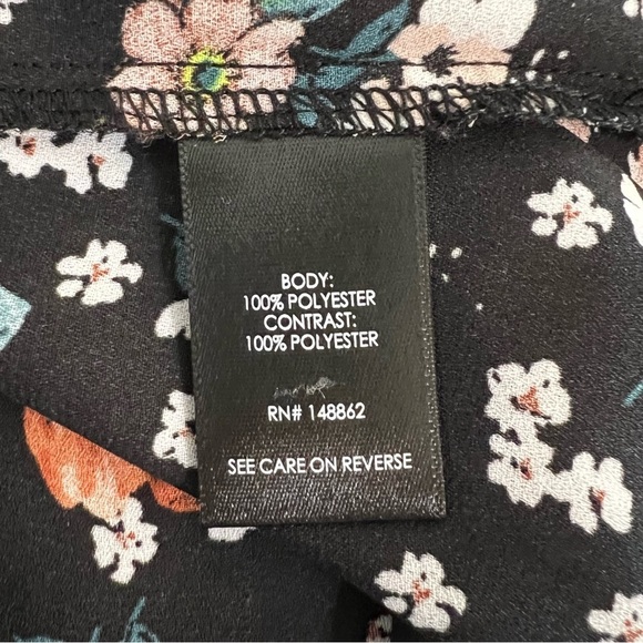 Torrid Georgette Halter Tank Size 4x - Picture 13 of 13